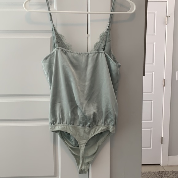 NWT Abercrombie & Fitch Blue Lace Bodysuit - Picture 2 of 4